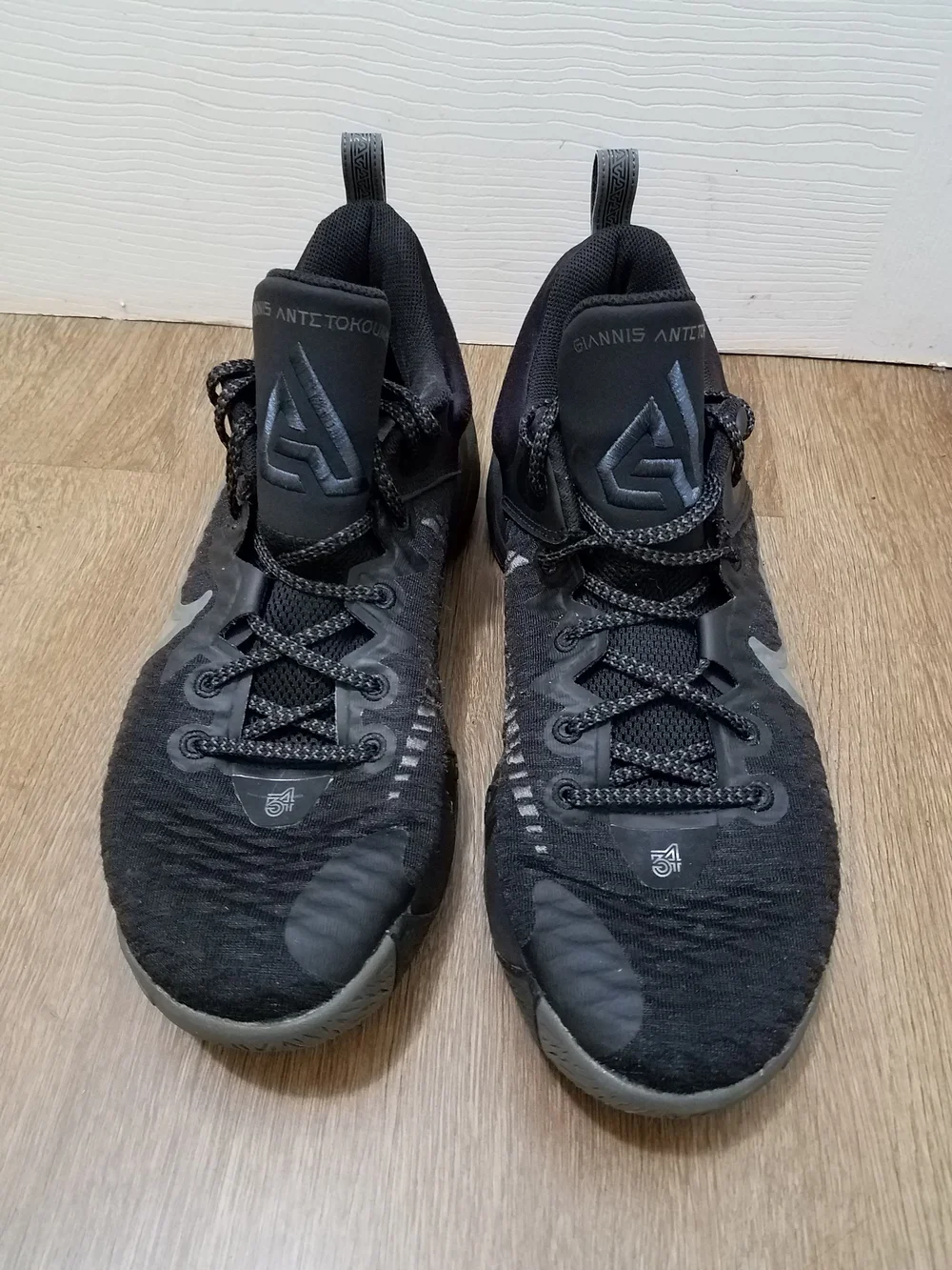 Nike Giannis Antetokounmpo mens shoes size 13